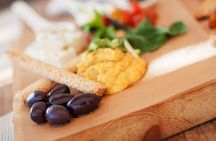 Small-Group Greek Food and Wine Tasting Tour in Santorini