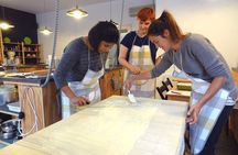 Štrukli cooking class with Dolac Market Tour