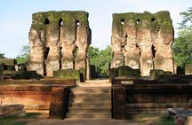 Polonnaruwa Day Tour with Lunch by Mahaweli