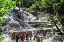 Dunns River Falls plus River Tubing Adventure on the Rio Bueno Private Tour 