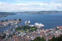 Bergen: Local food tasting & Excursion with a city view from the top