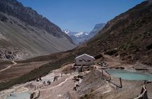 Cajón del Maipo, spa, barbecue, 4x4 cars and small groups.