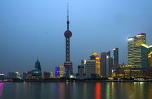 Private Tour of Shanghai Night View and Dinner in Oriental Pearl Tower