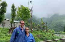 Private Wolong Panda Base and Earthquake Site Day Tour