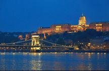 Private Budapest Sightseeing Tour: Royal Castle, Heroes Square, Chain Bridge