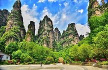 2-Day Private Tour to Zhangjiajie from Shanghai by Air with Accommodation