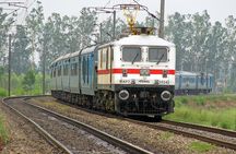 5 Day Golden Triangle with Train Experience-Taj Mahal Sunrise/Set