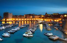 Private 3 hours walking tour of the Old Town with transfer