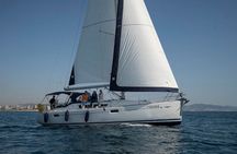 Barcelona Private Sailing Trip with unlimited drinks and snacks
