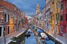 Venice Hidden Gems and Secrets Tour with a Local in Small Group