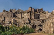 Ful-Day Tour: Golconda Fort, Qutub Shahi Tombs and Iconic Salarjung Museum
