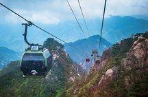 2-Day Huangshan Private Tour: Yellow Mountain and Hot Spring Spa Experience