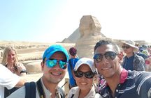Private 2-Day Transit to Cairo for a Tour of the Pyramids, Sphinx and Egyptian Museum