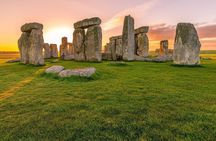 Private Tour to Stonehenge and Highclere Castle (Downton Abbey) 