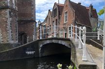 Go cycling through Delft! Culturally relaxed with a professional guide!