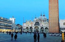 two-hour walk from Rialto to San Marco between history, traditions and art