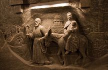 Guided Tour of the Wieliczka Salt Mine and Transfer from Krakow