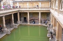 Stonehenge, Roman Bath & Salisbury Cathedral Private Tour