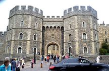 Windsor Castle, Stonehenge & Winchester Cathedral Private Tour