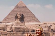 Cairo: Half Day Pyramids Tour by Camel or Horse Carriage