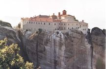 Meteora Monasteries & Thermopylae - Private Full Day Tour from Athens