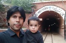 From Lahore: Katas Raj Temple, Khewra Salt Mines & Kalar Kahar Day Trip 