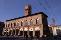 Welcome to Bologna! Private Walking Tour 