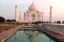 Private Taj Mahal Sunrise and Agra Fort Skip the Line Tour 