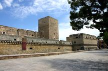 Bari Walking tour in small group 