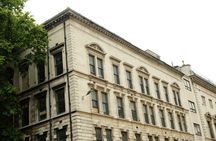 Sherlock Holmes BBC Series and Traditional Locations - A Very Small Group Tour