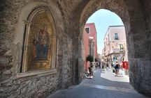 Taormina and Etna with driver Wine experience to ask for