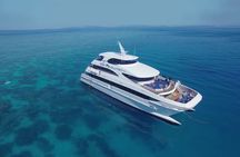 Full Day Reef Cruise and 10 Minute Helicopter Scenic Flight