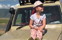 5-Days Private Midrange Safari: Serengeti, Ngorongoro & Manyara
