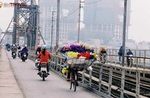 Motorcycle tour around Hanoi 