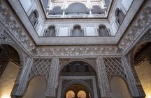 Tour in Alcazar with Entry Ticket