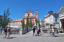 Ljubljana Sightseeing Tour by Electric Bikes