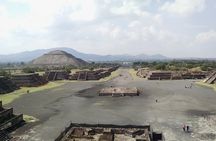 Teotihuacan pyramids from San Miguel de Allende