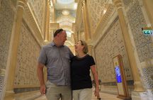 From Abu Dhabi: Sheikh Zayed Mosque, Royal Palace & Etihad Tower