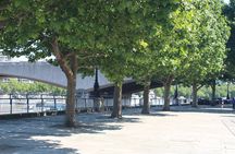 Love Actually Private Taxi Tour with Classic Rom-Com Sites