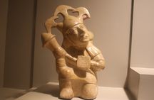 Larco Museum Complete Guided Tour with Transfers (Small Group)