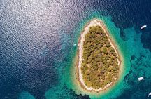 Blue Lagoon & Maslinica half day tour from Trogir