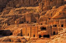 2-Night Private Jordan Gem Tour: Petra, Wadi Rum, and Aqaba from Amman