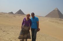 Private Tour to Giza Pyramids, Sphinx with Camel Ride and Lunch