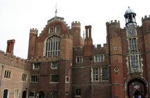 Hampton court palace private tour from London