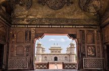 Taj Mahal And Agra Tour From Delhi by Car- Including Lunch