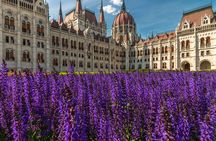 4 hours long private minivan tour in Budapest