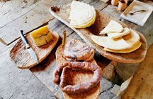 Archeology, visit to a vineyard and wine and pecorino cheese tasting