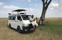 Hire Tour Van for Game Drive From Nairobi 
