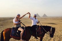 Cairo: Giza Pyramids ,Sphinx , Sakkara & Egyptian Museum Private Day Tour