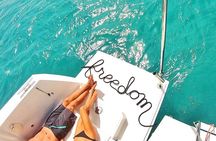 CATAMARAN OCEAN CRUISE TOUR, Food & Drinks included!
